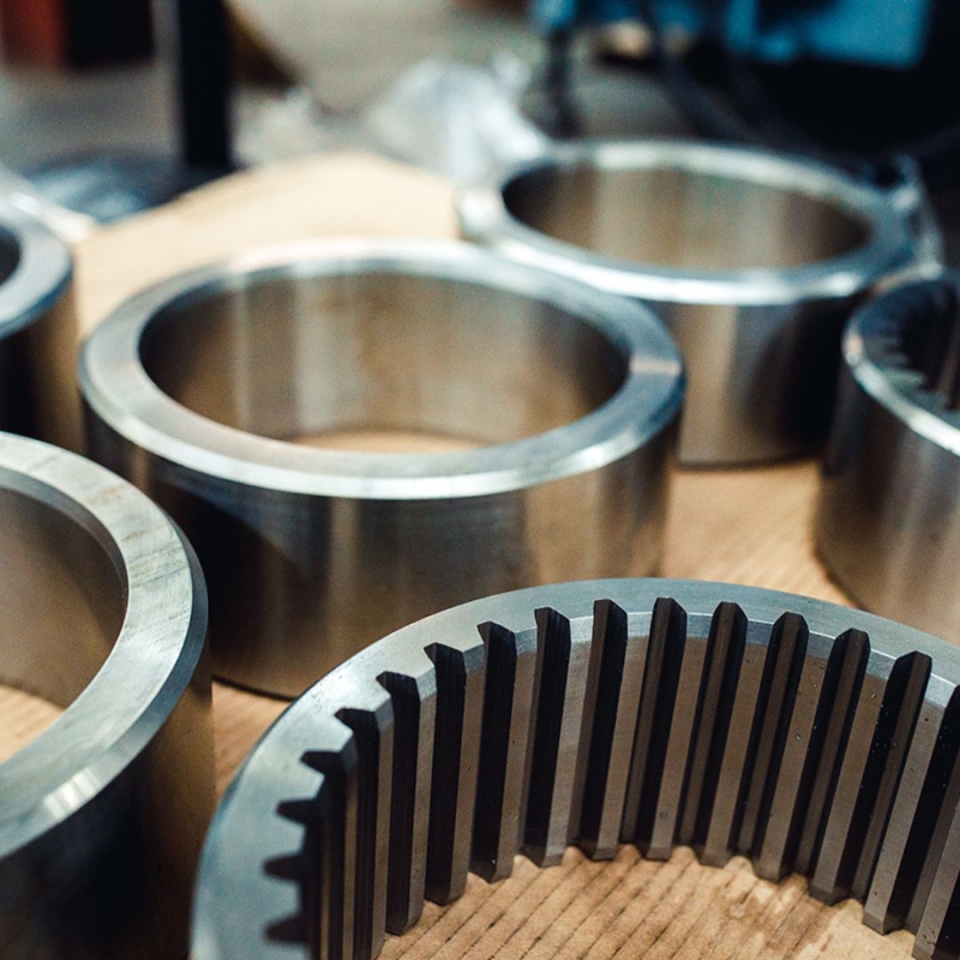 Key Differences Between Helical And Spur Gears