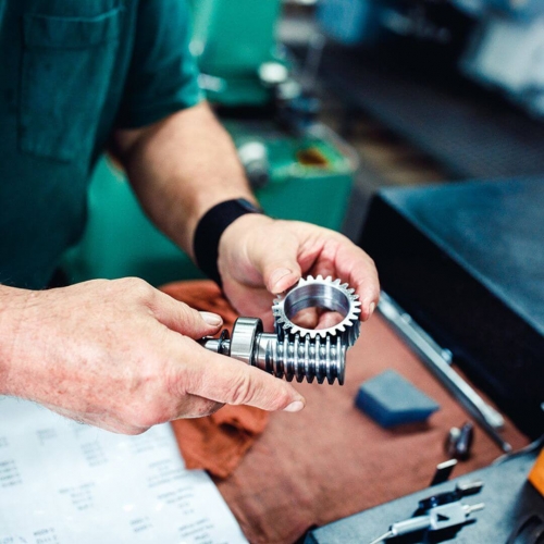 Why Are Spur Gears Widely Used in Mechanical Systems?